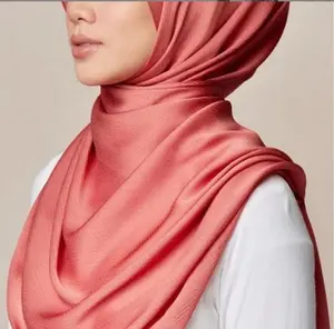 Zifeng OEM Hijab Soie De Medine Customized Muslim shawl Plain Pleated Silk Hijab Satin Scarf