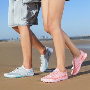 Zapatos de Surf Rosados de Secado Rápido con Suela Acolchada Segmentada para Snorkel y Caminatas junto al Lago - Product Image 4