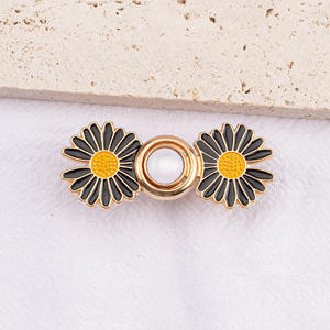 Bouton de serrage instantané pour jeans, réglable, motif fleur de <span class=keywords><strong>marguerite</strong></span>, en alliage de zinc métallique, technique de placage, tige sèche - Product Image 1