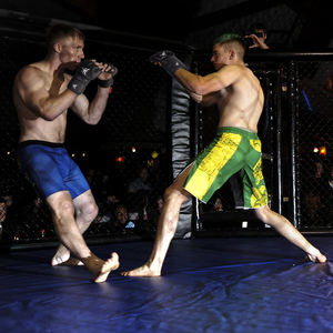 Berkualitas Tinggi Grosir Tinju Sarung Tangan Jari Penuh Kulit 20-30 Hari Hitam/Abu-abu Pu + Busa Pu Universal 3-7 Hari - Product Image 5