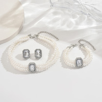 Ensemble de bijoux ethniques 3 couches de fausses perles de turquoise collier de perles bling strass cristal perle boucles d'oreilles bracelet tour de cou