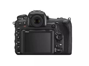 ชุดกล้อง DSLR รุ่น <span class=keywords><strong>D500</strong></span> DX Format APS-C CMOS พร้อมเลนส์ซูม AF-S 18-55 มม. VR ความละเอียด 20.9MP ถ่ายวิดีโอ 4K เหมาะสำหรับถ่ายภาพสัตว์ป่า กีฬา และภาพถ่ายในชีวิตประจำวัน - Product Image 4