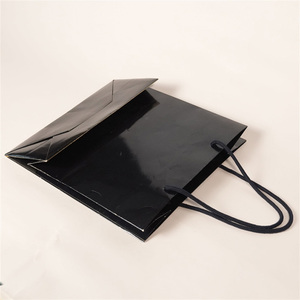 Wholesale Glossy Coated Paper Shopping <b>Bag</b> Custom Printed Logo Wedding <b>Party</b> Favor <b>Gift</b> <b>Bag</b> - Product Image 2