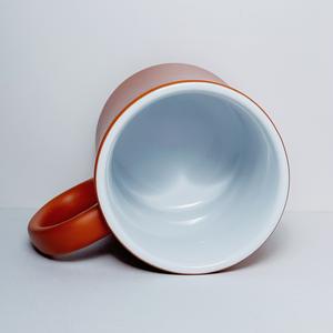 Grande tasse en céramique américaine de 18 oz, ronde, avec poignée, lavage à la main uniquement, fabriquée en Chine - Product Image 3