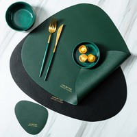 Set de sets de table en similicuir multicolore Tapis de table imperméables Napperons ovales antidérapants et sous-verres de table à manger Dessous de verre