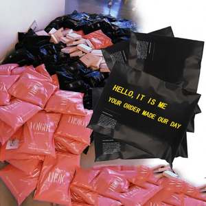 Sacs d'expédition personnalisés en polyéthylène mat biodégradable, sacs d'expédition, sacs de courrier avec logo pour vêtements - Product Image 1