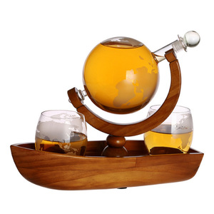 Carafe à whisky en forme d'hélicoptère, ensemble de carafe à whisky avec plateau en bois, bouteilles en verre - Product Image 4