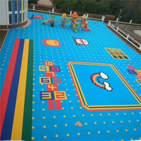 30,48*30,48cm TPE Ineinandergreifende Bodenplatten Kreuzblumenmuster für Mittel- und Hochwertige Basketball- und Tennisplätze