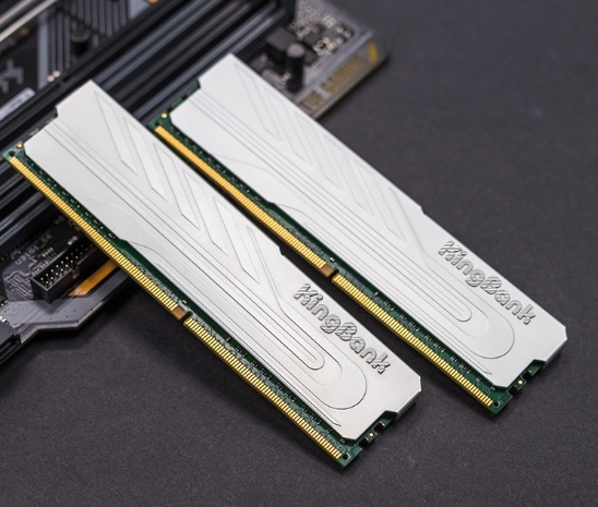 New Ram King Bank 16G 3600mhz DDR4 with Metal Heat Dissipation amd Intel All-platform Universal for Desktop