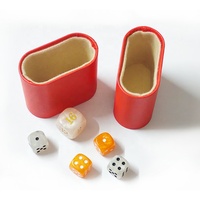 Jeu de backgammon en cuir avec dés en résine marbrée, dés en cuir, gobelets à dés, intérieur doublé de feutre en velours coloré, gobelet à dés en cuir PU