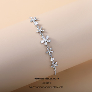 Flower Pattern <b>Adjustable</b> <b>Bracelet</b> Copper Alloy Claw Setting Everyday Wear - Product Image 2