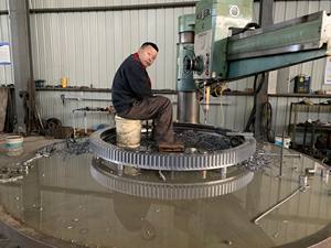 Cojinete giratorio para sistema de elevación de bote salvavidas en helipuerto de cubierta giratoria - Product Image 5