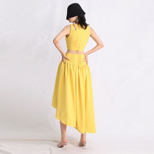   ชุดเซ็ตกระโปรงสองชิ้น เสื้อครอปแขนกุดแบบโปร่ง ตัดต่อผ้าชายกระโปรงไม่เท่ากัน - Product Image 6