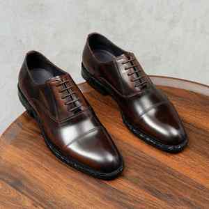 Chaussures en cuir haut de gamme faites à la main en cuir de vachette pleine fleur pour homme, polyvalentes, style britannique, décontractées et formelles pour mariage et affaires - Product Image 1