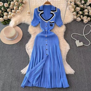 Women's Casual Summer <strong>Dresses</strong> Wholesale Short Sleeve Long Sweater Knit with Crew Neck and Button Decoration Clashing Colours - Product Image 3