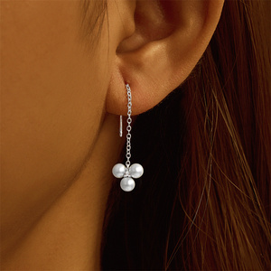 Pendientes Largos Geométricos Minimalistas CANNER con Borlas y Cadena, Pendientes de Hilo con Tres Perlas Número 8, Joyería de Plata de Ley 925 - Product Image 4