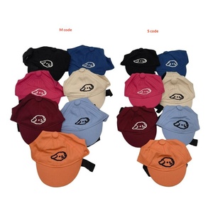 Cappello per Animali Domestici Regolabile in Cotone, Berretto da Baseball con Fori per le Orecchie per Cani <span class=keywords><strong>di</strong></span> Piccola Taglia, Design a Tema New York, Logo Personalizzabile - Product Image 5