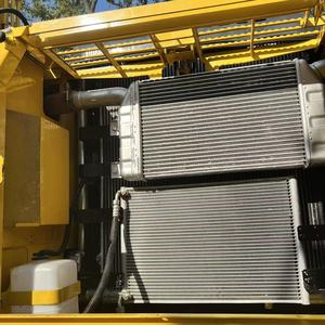 รถขุดตีนตะขาบ KOMATSU PC200 มือสอง น้ำหนัก 20 ตัน เครื่องจักรก่อสร้างมือสอง รถขุดตีนตะขาบ KOMATSU PC200 ผลิตในญี่ปุ่น - Product Image 3