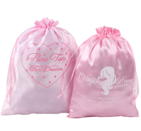 Sac à cordon en satin de soie recyclable avec pompon, logo personnalisé imprimé pour l'emballage de perruques de cheveux naturels et de mèches, idéal pour la vente au détail de marques.
