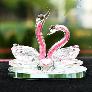 Ornement en cristal Cygne Rose pour la décoration de voiture et de la maison, cadeau de Saint-Valentin, cadeau de mariage, style Hollywood Glam - Product Image 4