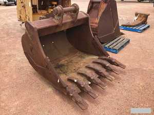 Excavatrices sur chenilles d'occasion 300-6 Japon, godet de 1,6 m, puissance de 200 kW, garantie de 6 mois - Product Image 5