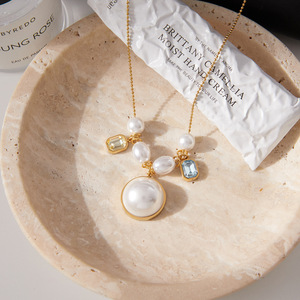 Collar de Perlas para Mujer con Colgante de Zirconia en Forma de Corazón, Chapado en Oro de 18K, Joyería para Uso Diario - Product Image 4