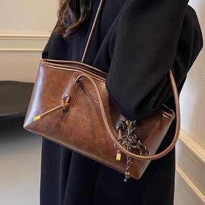 Bolso de mano vintage para mujer, nuevo bolso de hombro moderno con gran capacidad. - Product Image 3
