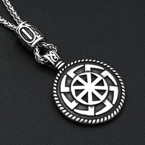 Yunnique – collier pendentif nordique Viking Slavique, amulette Kolovrat, argent 925, design géométrique, unisexe, à porter au quotidien - Product Image 4