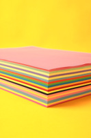 Vente en gros de papier recyclé coloré A4 70gsm 80gsm DIY personnalisé 10 couleurs pour enfants artisanat et papier artisanat paquet de 500 feuilles