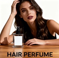 Parfum agréable bleu clair, effet brume romantique, écologique, longue tenue, musc, vanille, ambre, floral, boisé