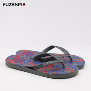 Kırmızı mavi tasarım ile <span class=keywords><strong>2025</strong></span> şık geometrik desenli terlik rahat kaymaz plaj erkek spor parmak arası terlik erkekler için - Product Image 4