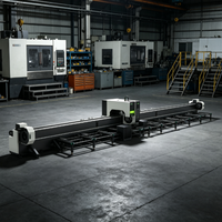 Máquina de corte láser de fibra semiautomática de tres mandriles para tubos, cortadora láser CNC de tubos metálicos con eliminación de residuos en cero.