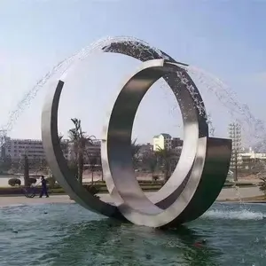 Fabriek Op Maat Gemaakte Grote Buitentuin Metalen Roestvrijstalen Maan Vormige Sculptuur Te Koop