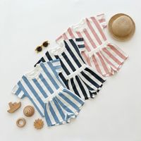 Ensemble décontracté personnalisé en fibre de bambou rayé pour bébés et enfants : T-shirt et short d'été