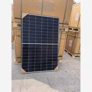 Pannello Solare Premium Durevole con Celle Efficienti per Installazione su Tetti Domestici <span class=keywords><strong>Eco</strong></span>-Sostenibili e Utilizzo di Energia Verde Off-Grid - Product Image 1