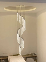 Villa hall duplex longue tige d'escalier lampe suspendue haut plafond grand lustre éclairage escalier suspension lumière loft