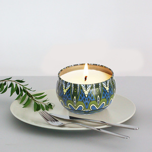 Bougies parfumées de luxe rétro faites à la main en cire de soja, dans de petites boîtes en fer colorées, parfum longue durée, bougies parfumées personnalisables - Product Image 5