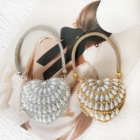 Bolsos de mano con forma de corazón de diamantes de imitación 2026, mini bolsos de perlas con cuentas para mujer, bolsos con asa brillante, bolsos de mano con corazones, lindos bolsos de noche tipo clutch