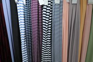 170克针织四面弹力氨纶速干牛奶丝色条男士舒适休闲弹力色条面料 - Product Image 6