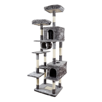 Arbres à chat de qualité supérieure, design tendance, jouets pour chats d'intérieur, griffoirs pour grands chats, en sisal, peluche et bois, emballés en cartons.