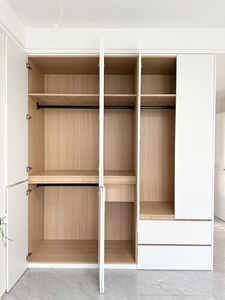 Armario de puerta plana Simple de <span class=keywords><strong>madera</strong></span> de venta directa de fábrica, <span class=keywords><strong>armarios</strong></span> de dormitorio de alta calidad hechos <span class=keywords><strong>a</strong></span> <span class=keywords><strong>medida</strong></span>, armario de fácil montaje - Product Image 5