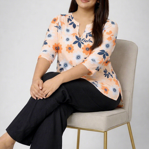 Conjunto Étnico Casual para Mujer, Top Kurta con Estampado Floral Digital de Duraznos y Girasoles, con Mangas Palazzo Negras - Product Image 1