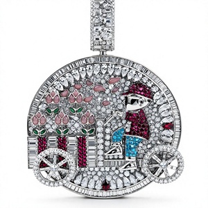 Colgante de Lujo de Oro de 18K con Moissanita, Diseño de Dibujos Animados, Engaste de Bisel, Joyería Unisex para Regalo, Corte Brillante Redondo - Product Image 4