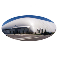 Dôme gonflable de grande taille, structure de tente à membrane, structure climatisée pour tennis, construction de dôme d'air pour entrepôt extérieur