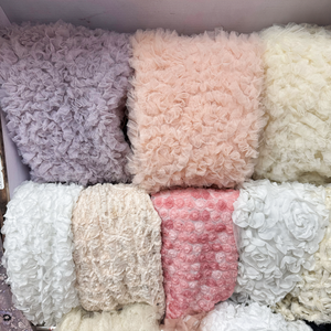 قماش دانتيل رموش Erkoumi بتطريز فرنسي ناعم ثلاثي الأبعاد باللون الأبيض ونقوش الزهور لحدود طرحة الزفاف - Product Image 5