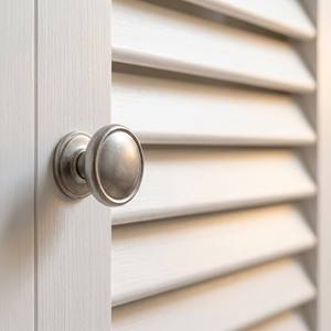 <span class=keywords><strong>Volets</strong></span> de style porte française en bois de Paulownia, à lamelles réglables 63mm 89mm, sur mesure, pour usage quotidien, direct usine - Product Image 4