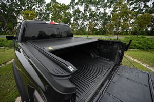 Cubierta de Caja de Carga Retráctil Eléctrica de Aleación de Aluminio con Bloqueo para Mazda BT 50 Ranger, Control Remoto sin Llave, Operada por Aplicación - Product Image 4