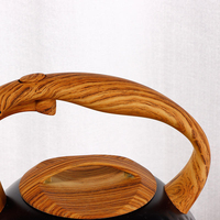 Théière sifflante de 3.0 L avec poignée à motif en bois et sifflet fort pour cuisinière à gaz ou électrique bouilloire à eau sifflante