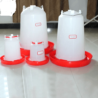 Excellent seau à eau en plastique pour poulets, abreuvoir pour volailles à vendre, différents types d'abreuvoirs pour poulets 1L-14L