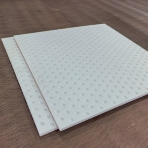 Lámina de PTFE Grabada con Natrio de una Sola Cara con Excelente Resistencia Química y Mecanizado de Precisión para Revestimiento de Tanques de Almacenamiento - Product Image 1